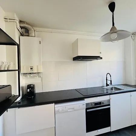 Апартаменты 5-room In The Heart Of The Center Кан