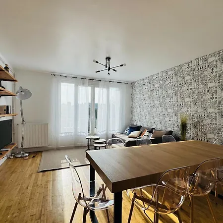 5-room In The Heart Of The Center Apartment *